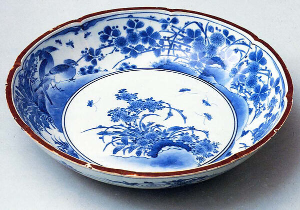 Deep Plate with Eight-Lobed Rim and Decoration of Birds, Flowers and Insects