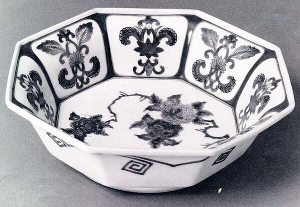 Octagonal bowl