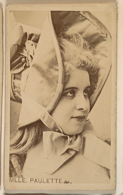 Mlle. Paulette, from the Actresses series (N246), Type 1, issued by Kinney Brothers to promote Sporting Extra Cigarettes