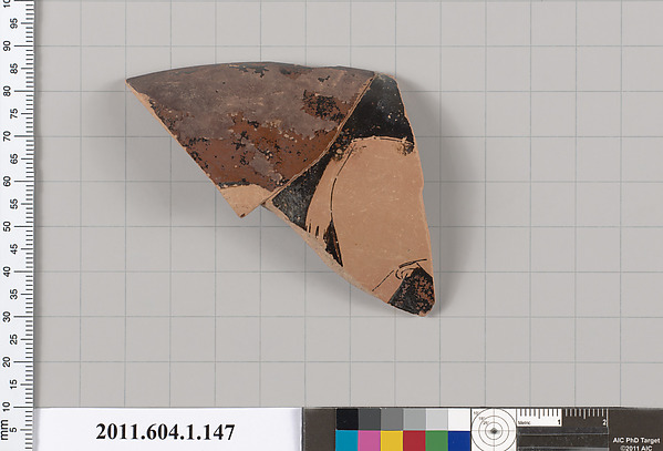 Terracotta rim fragment of a kylix (drinking cup)