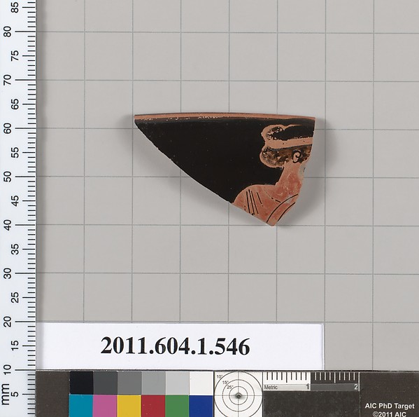Terracotta rim fragment of a kylix (drinking cup)