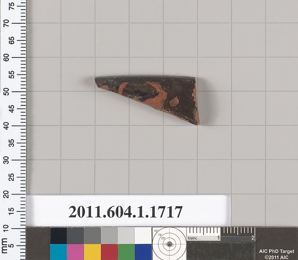 Terracotta rim fragment of a kylix (drinking cup)