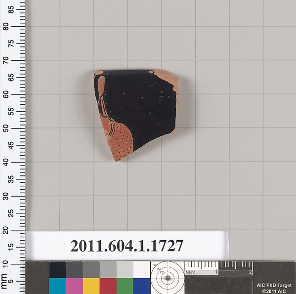 Terracotta rim fragment of a kylix (drinking cup)
