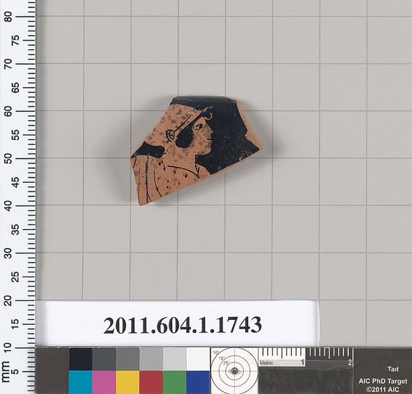 Terracotta rim fragment of a kylix (drinking cup)