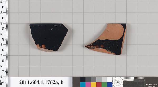 Terracotta rim fragments of kylikes(drinking cups)