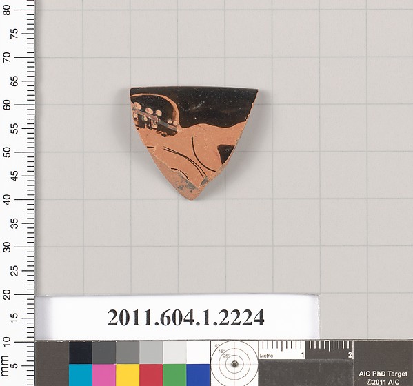 Terracotta rim fragment of a kylix (drinking cup)