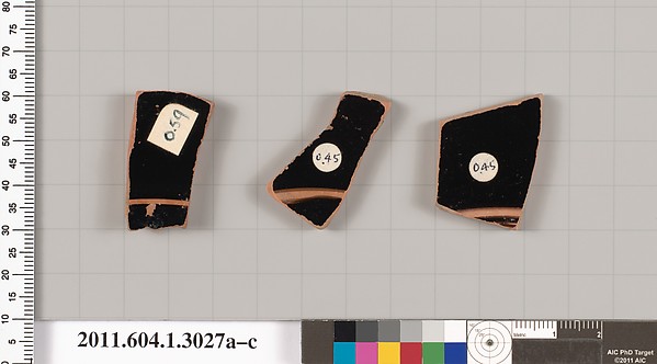 Terracotta fragments of kylikes (drinking cups)