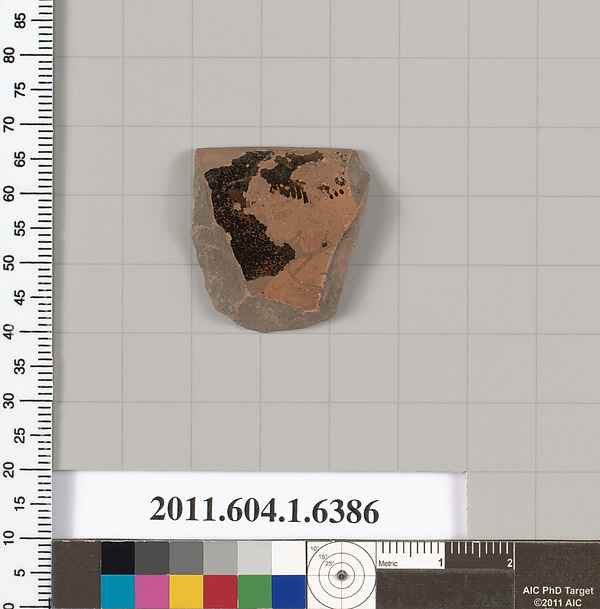 Terracotta rim fragment of a kylix (drinking cup)