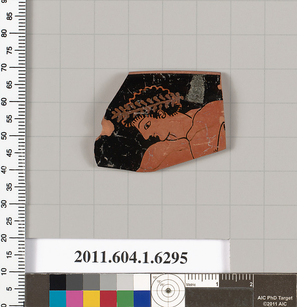 Terracotta rim fragment of a kylix (drinking cup)