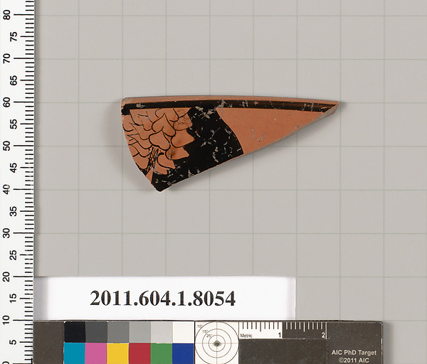 Terracotta rim fragment of a kylix (drinking cup)