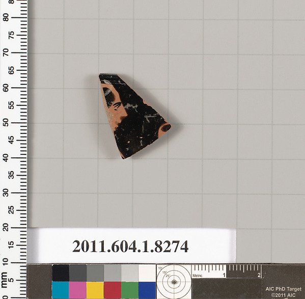Terracotta rim fragment of a kylix (drinking cup)