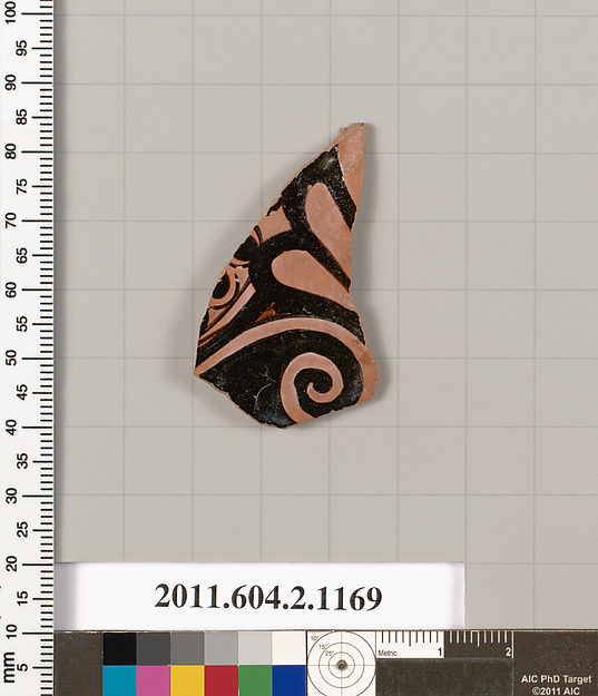 Terracotta fragment of a hydria: kalpis (water jar)?
