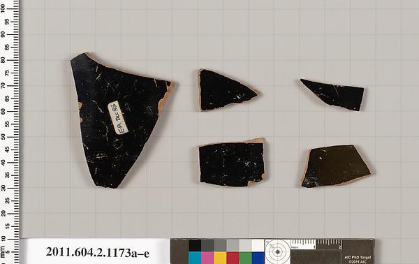 Terracotta fragments of closed shapes