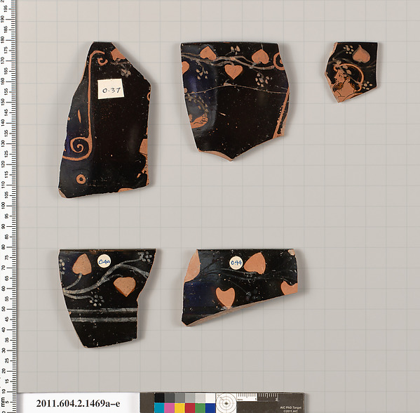 Terracotta rim fragments of a skyphos (deep drinking cup)