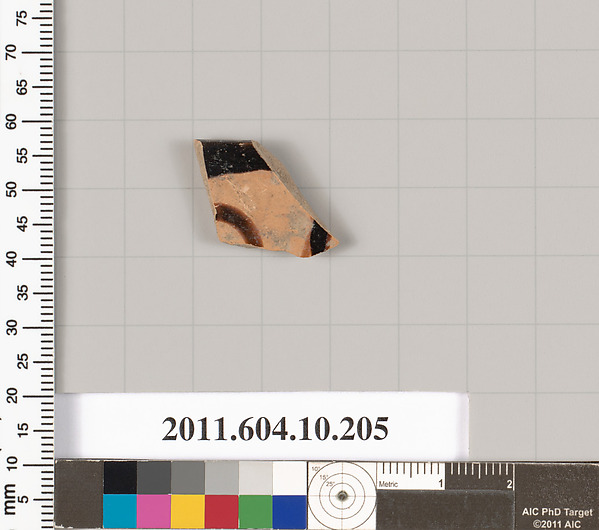 Terracotta rim fragment of a kylix (drinking cup)