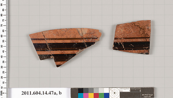 Terracotta fragments from a closed shape