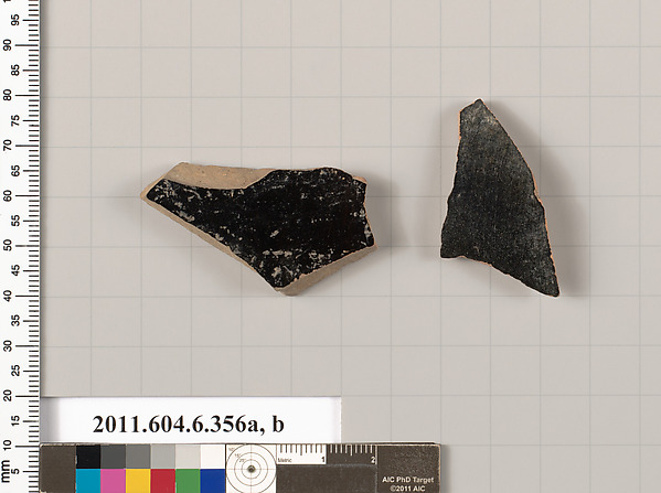 Terracotta fragments of closed shapes