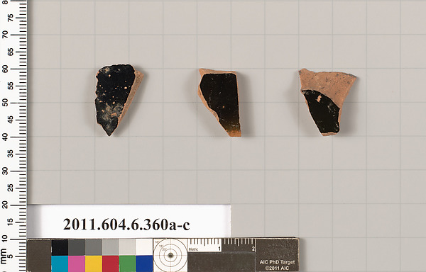 Terracotta fragments of closed shapes
