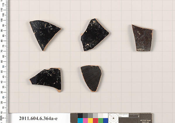 Terracotta fragments of closed shapes