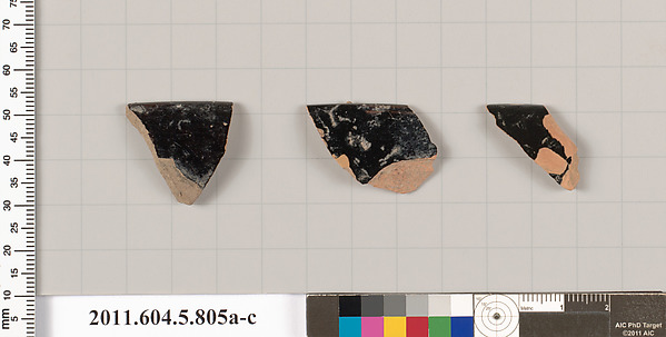 Terracotta rim fragments of kylikes (drinking cups)
