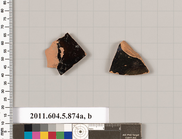 Terracotta fragments of kylikes (drinking cups)