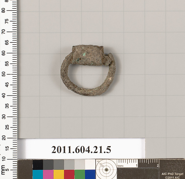 Bronze ring or pendant