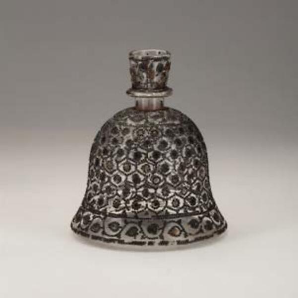 Huqqa Base with Silver Beads