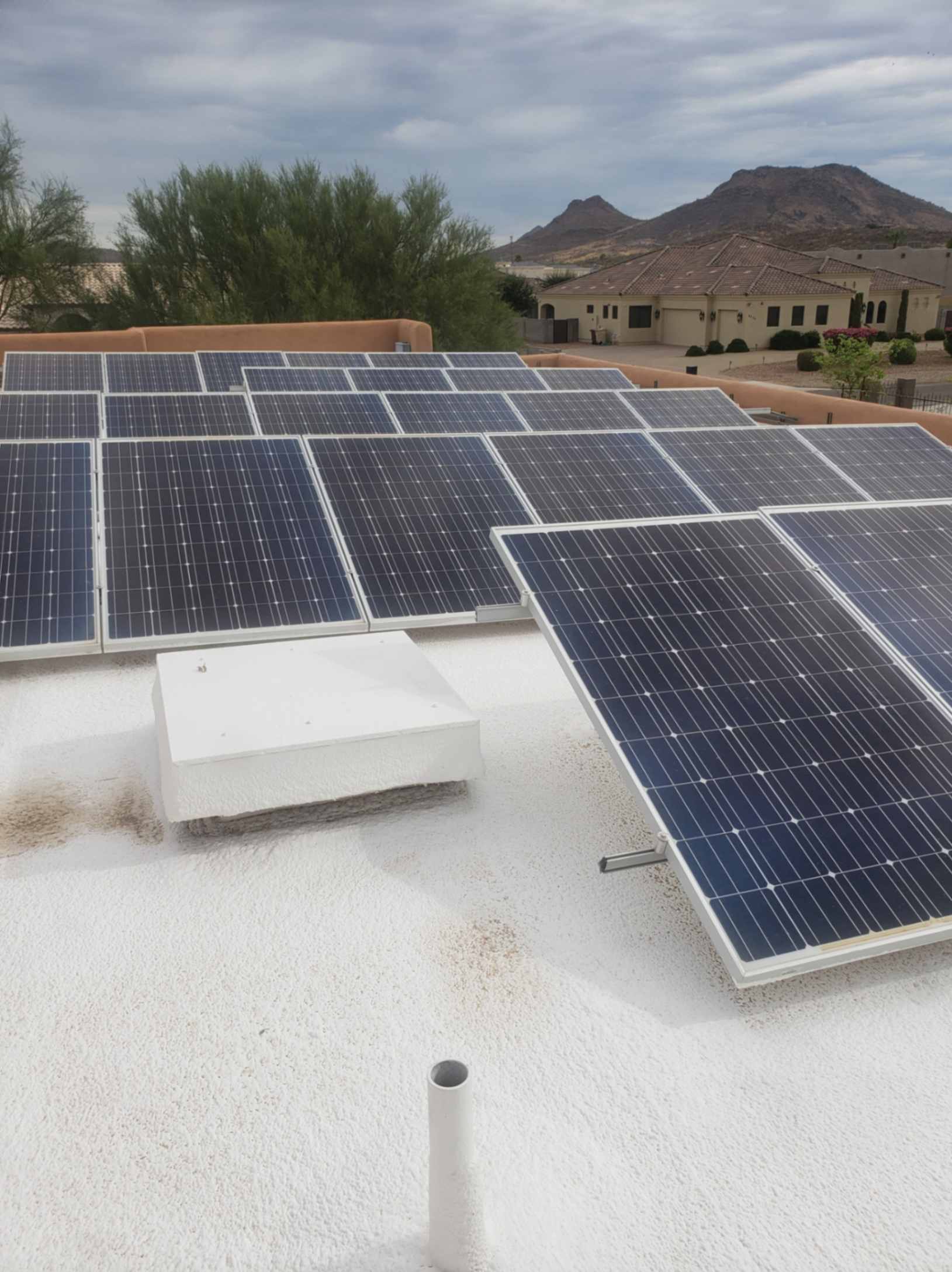 How does Circle G Roofing inspect roofs before applying coatings?