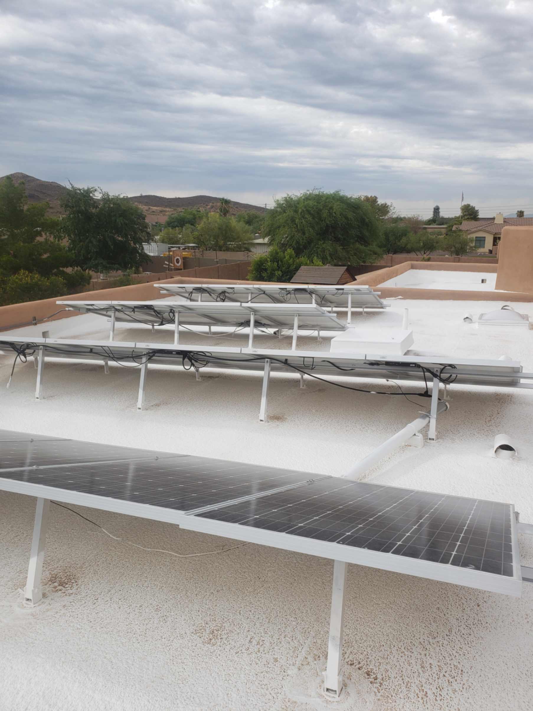 Do polyurea coatings expand and contract?