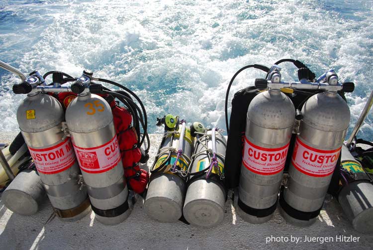 How To Become A Sidemount Technical Scuba Diver Director