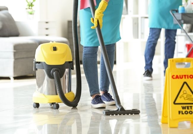 Commercial Cleaning for Cleaner and Safer Work Environments