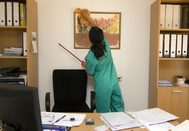 Commercial Cleaning with Thorough Cleaning Processes