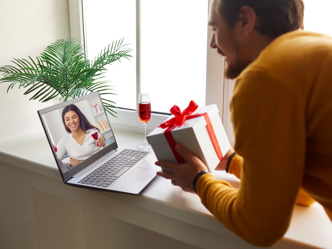 How to Send a Long-Distance Birthday Gift That Beats a Hug