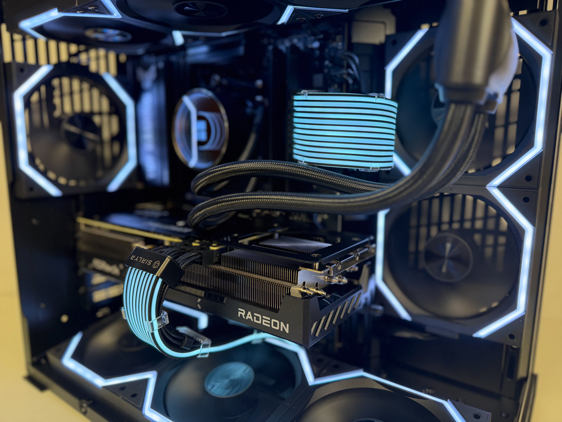 Signature Series RX 9070 XT • Ryzen 7700X • 32GB DDR5 | 2TB — image 5