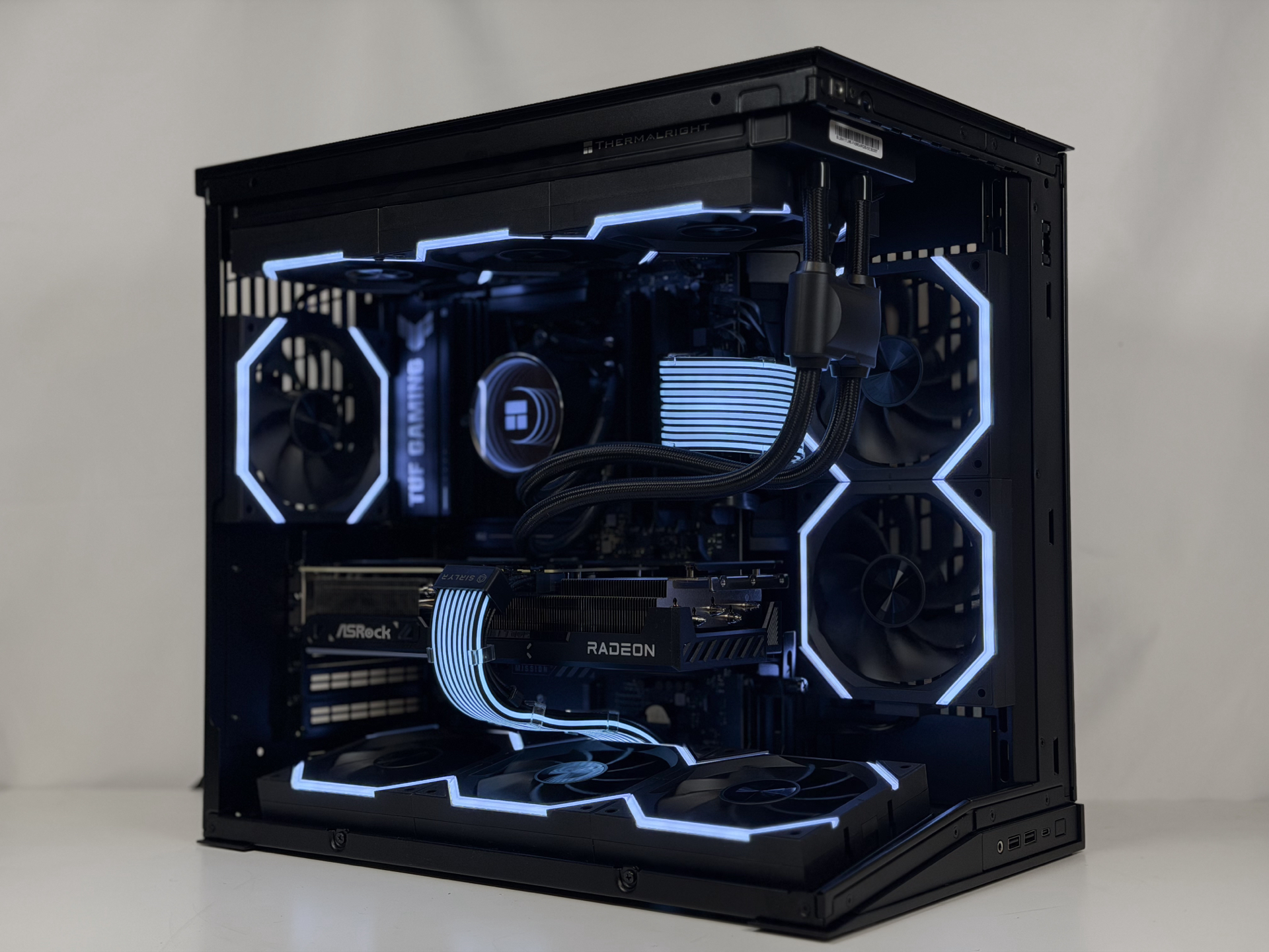 Signature Series RX 9070 XT • Ryzen 7700X • 32GB DDR5 | 2TB — image 3
