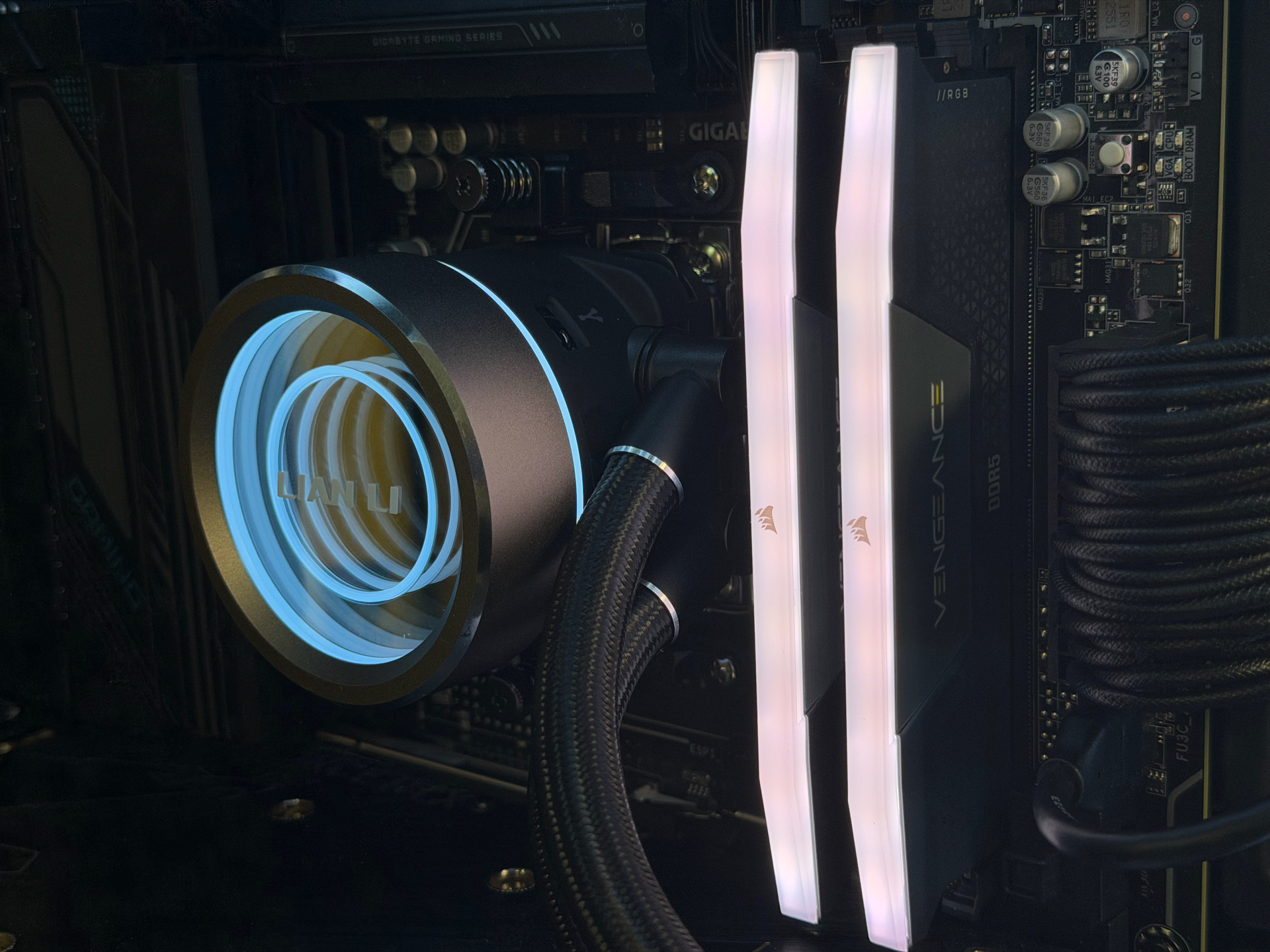Liquid Cooler RTX 4080 PC — image 5