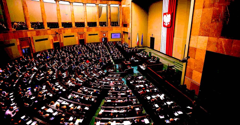 Zdjęcie okładkowe wpisu Prof. Jacek HOŁÓWKA: Każda władza musi być „ograniczona i zrównoważona”