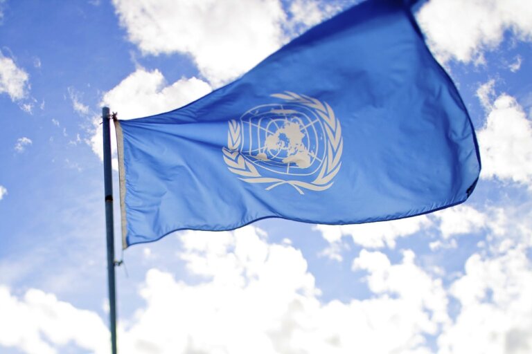 flaga ONZ UNOPS
