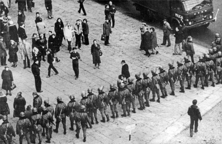 Prof. Wojciech POLAK: Polska przed 13 grudnia 1981. Przygotowania do wprowadzenia stanu wojennego