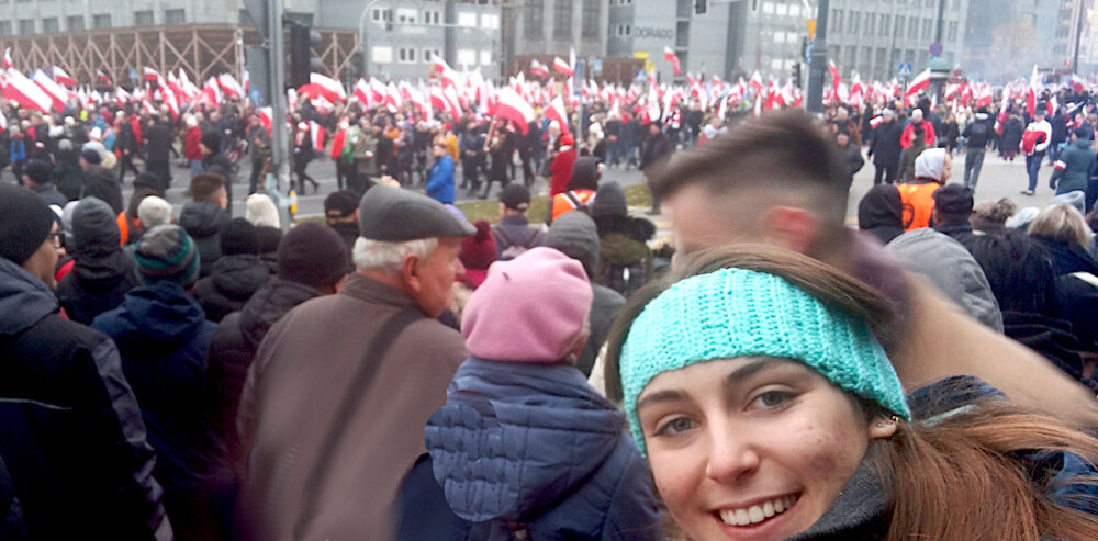 Zdjęcie okładkowe wpisu Alice CALIO:Jestem Włoszką i poszłam w Polsce na marsz niepodległości