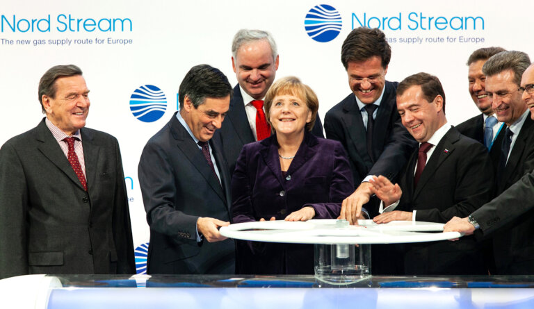Gdy gazociąg Nord Stream został wysadzony, niemieckie władze zareagowały oburzeniem. Ten fakt jest jednak strategicznie korzystny dla Niemiec mimo wzrostu cen, gdyż pozbawił Putina instrumentu szantażu – uważa Fidelius Schmid, publicysta „Der Spiegel”.