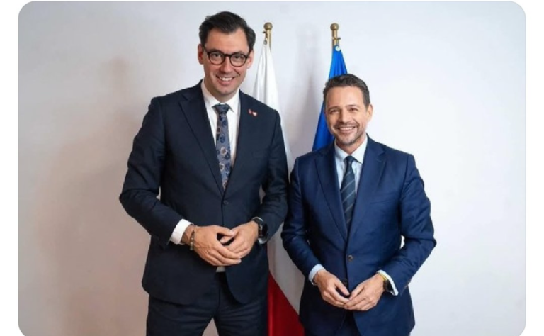 wzrost kandydatów w wyborach prezydenckich wzrost Rafała Trzaskowskiego ile wzrostu ma Trzaskowski, jaki wzrost ma Trzaskowski