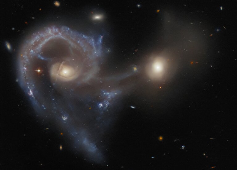 Arp 107