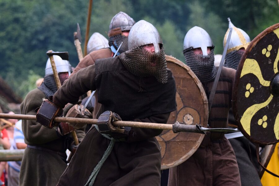 Zdjęcie okładkowe wpisu Prof. Przemysław URBAŃCZYK: Skąd się wzięli Słowianie?