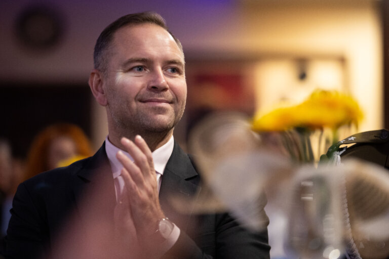 Ostatnie sondaże prezydenckie 2025 KAROL NAWROCKI IPN