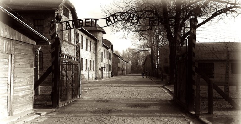 Karol NAWROCKI: Testament Szoah