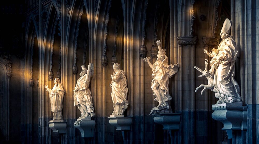 Zdjęcie okładkowe wpisu Ks. prof. Waldemar CHROSTOWSKI: Rok jubileuszowy. Rok wyzwolenia