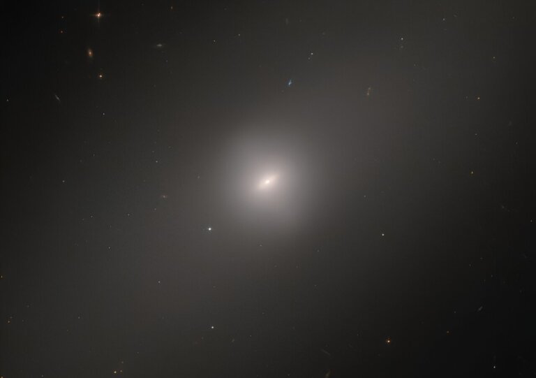 NGC 3384
