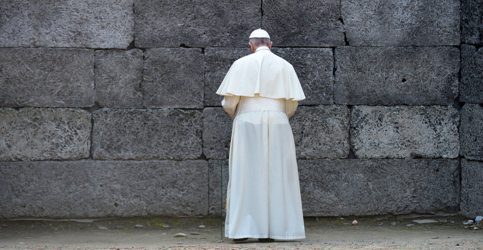 Papież FRANCISZEK: Dyplomacja nadziei to świeży powiew dla znękanego konfliktami świata