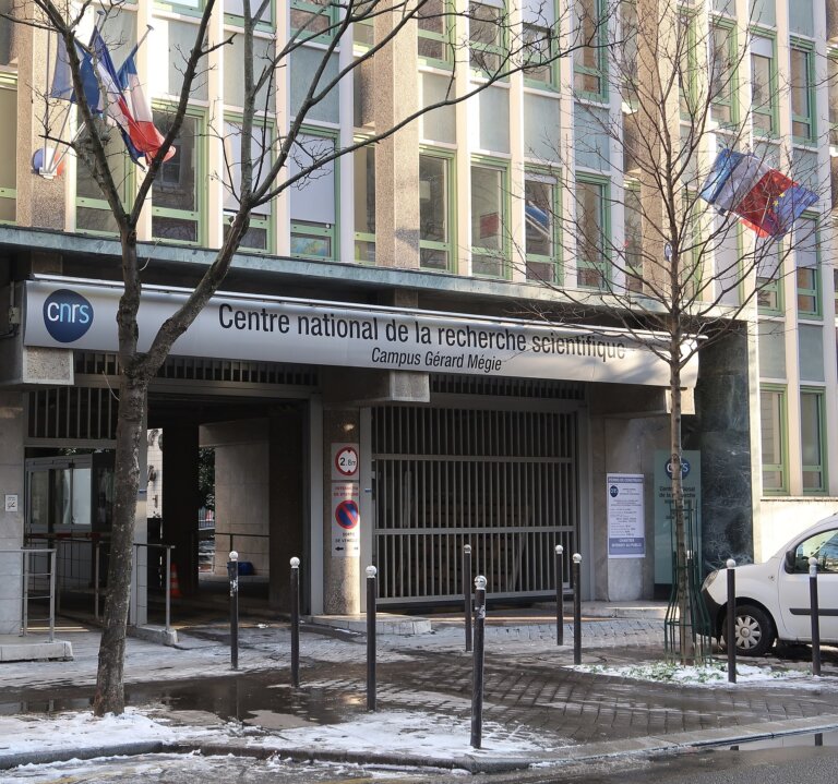 CNRS